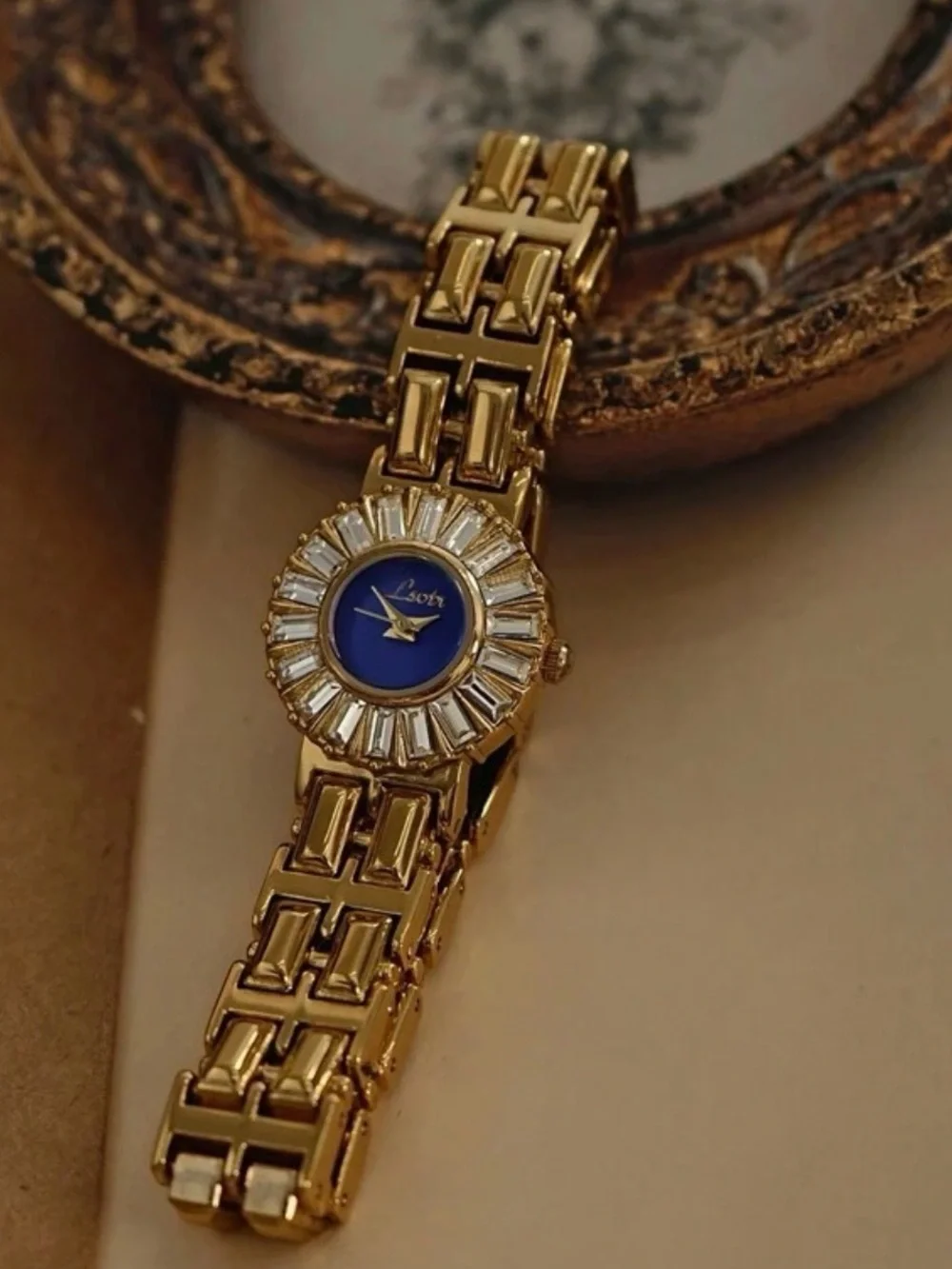 Vintage Crystal Bracelet Watch - Women Accessories